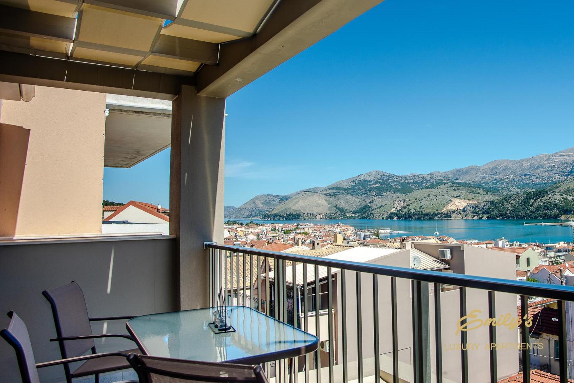 Emily'S Luxury Apartments Argostoli  Buitenkant foto