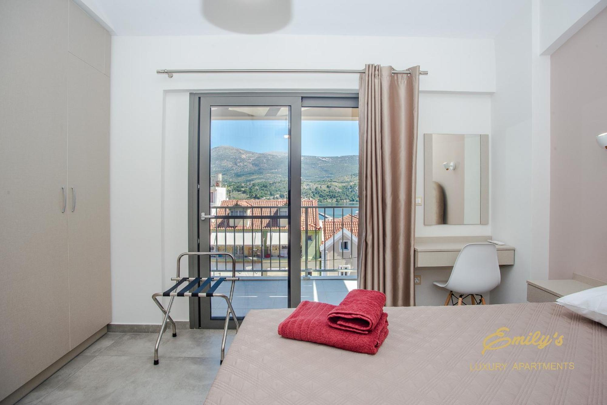 Emily'S Luxury Apartments Argostoli  Buitenkant foto