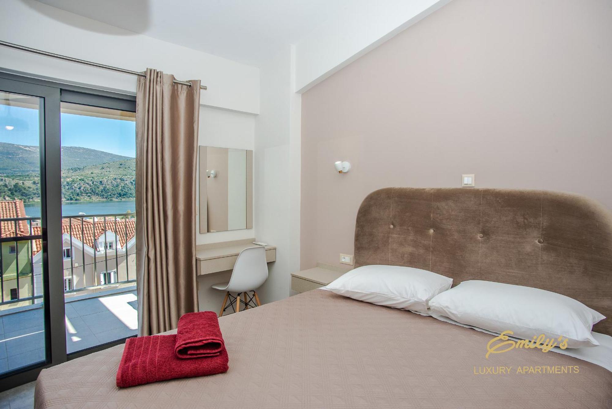Emily'S Luxury Apartments Argostoli  Buitenkant foto