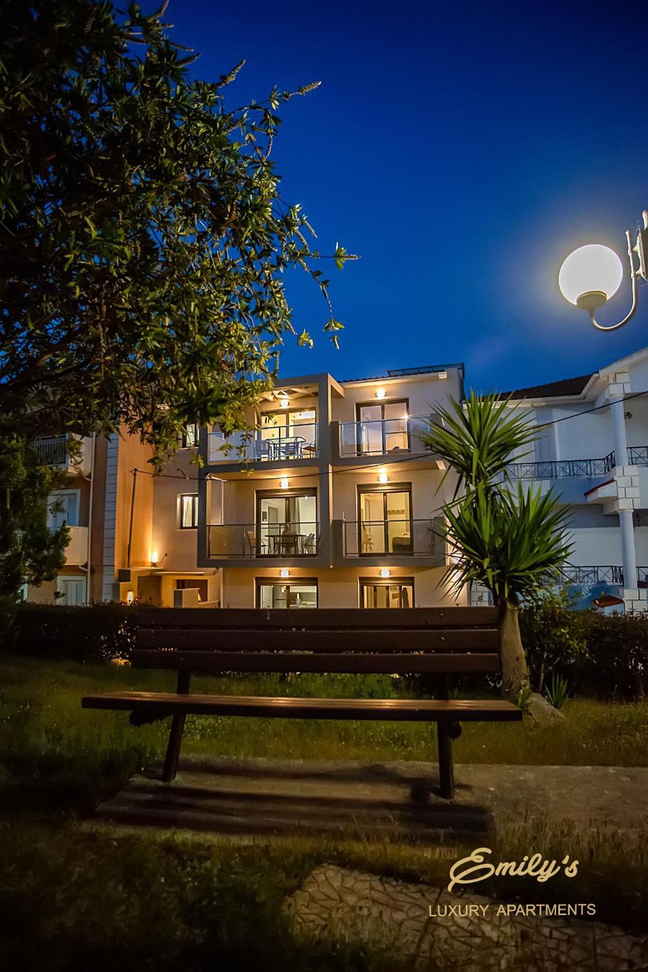 Emily'S Luxury Apartments Argostoli  Buitenkant foto