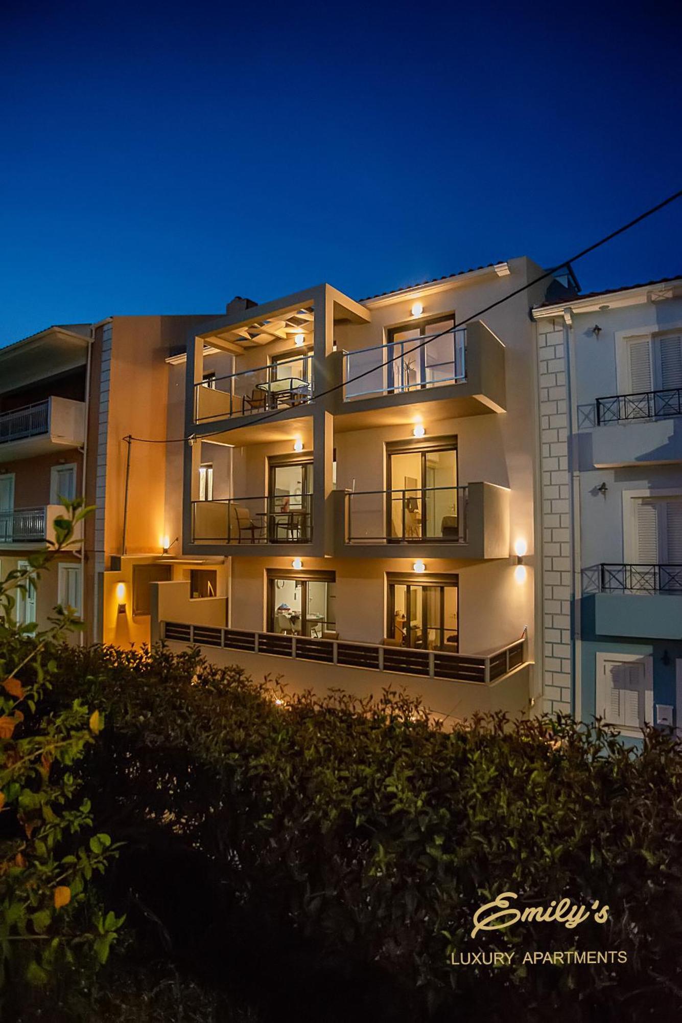 Emily'S Luxury Apartments Argostoli  Buitenkant foto
