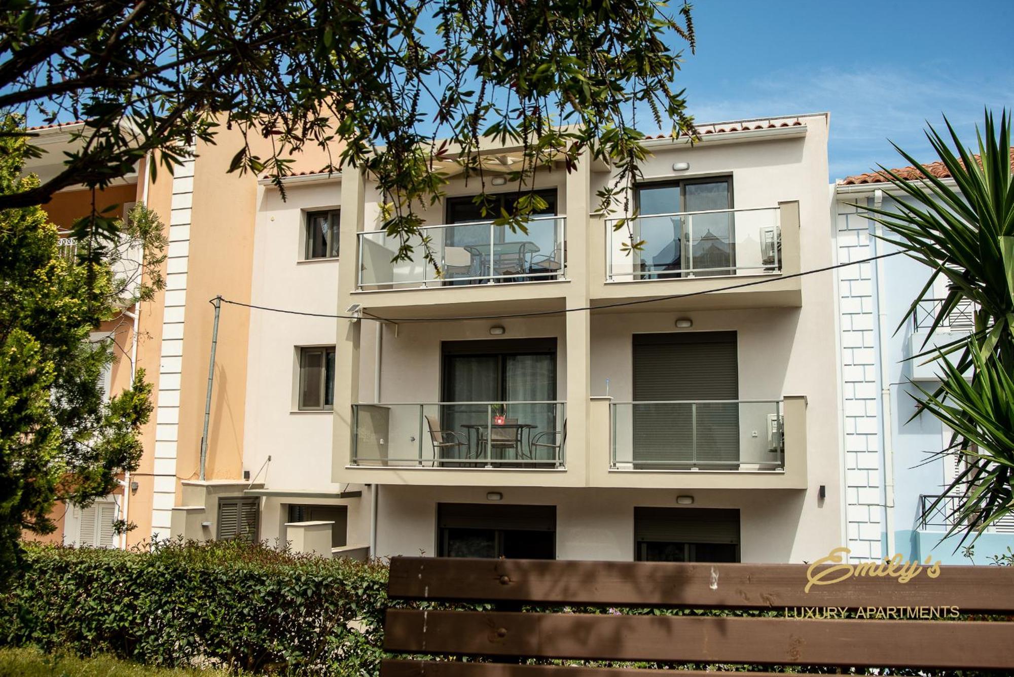 Emily'S Luxury Apartments Argostoli  Buitenkant foto