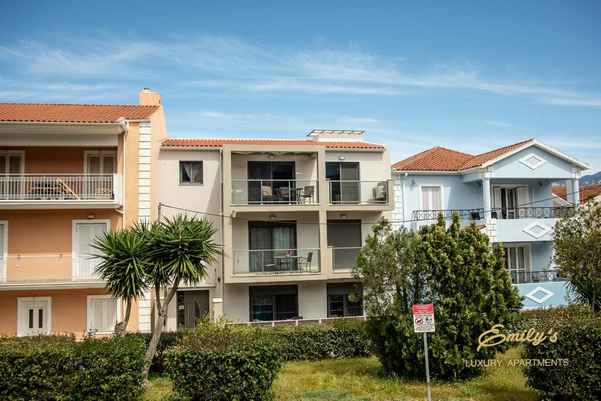 Emily'S Luxury Apartments Argostoli  Buitenkant foto