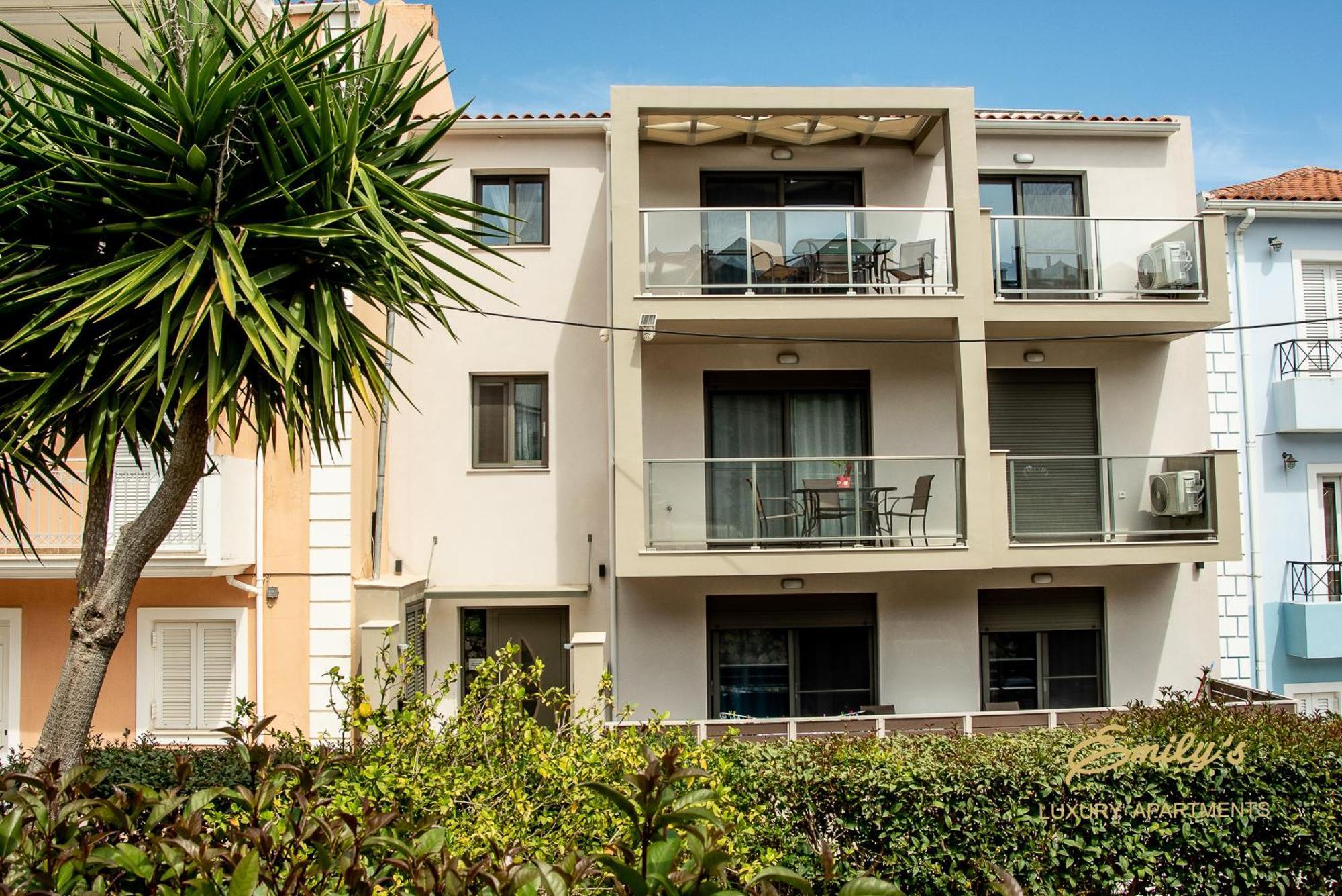 Emily'S Luxury Apartments Argostoli  Buitenkant foto