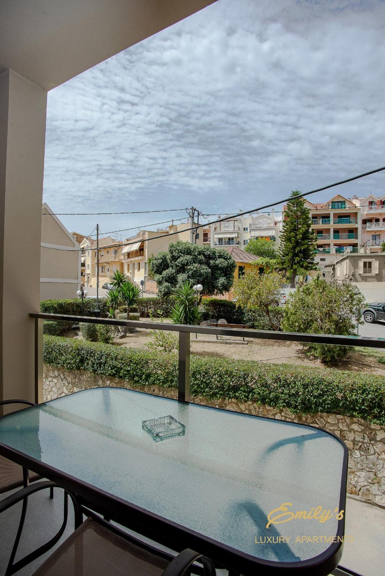 Emily'S Luxury Apartments Argostoli  Buitenkant foto