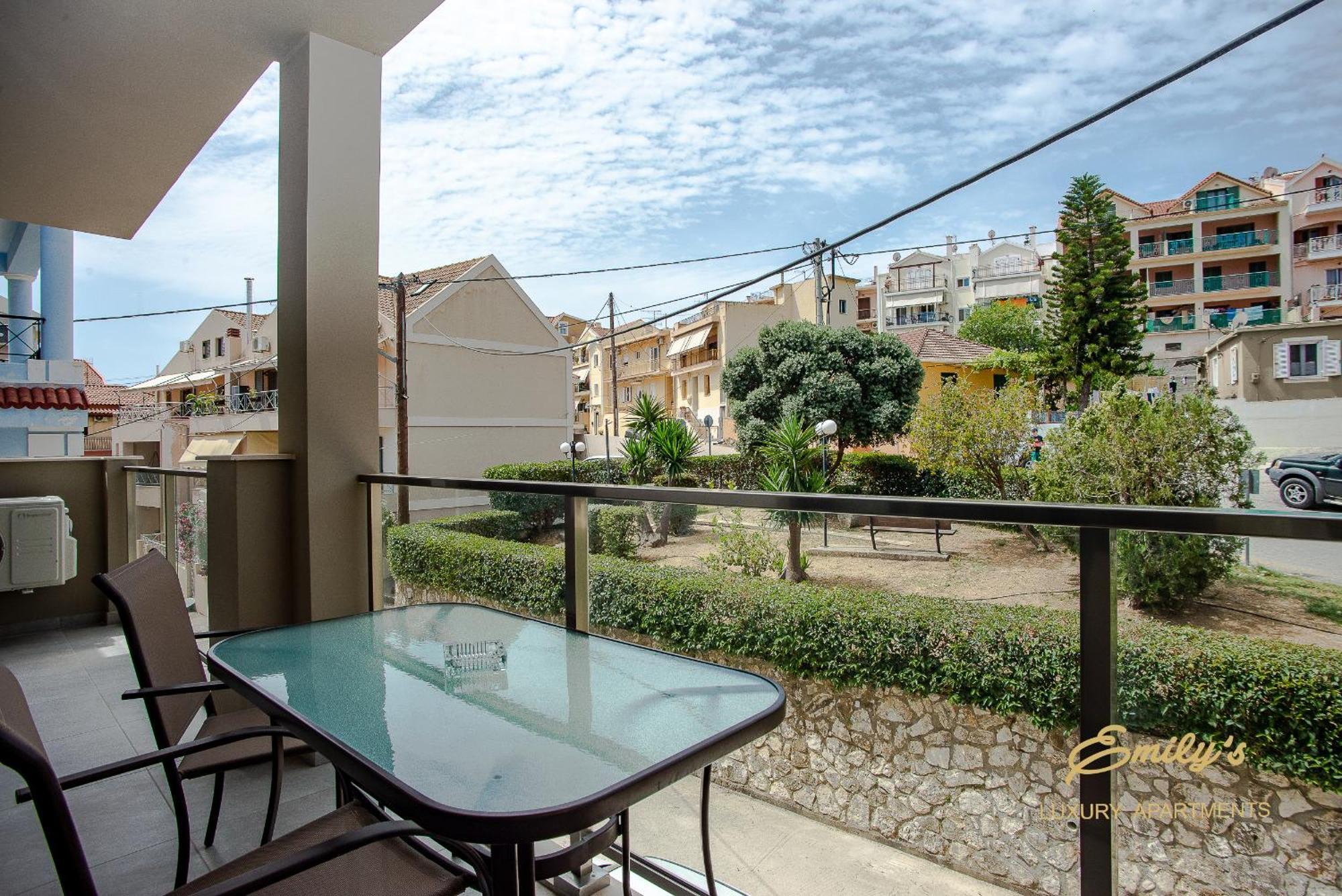 Emily'S Luxury Apartments Argostoli  Buitenkant foto