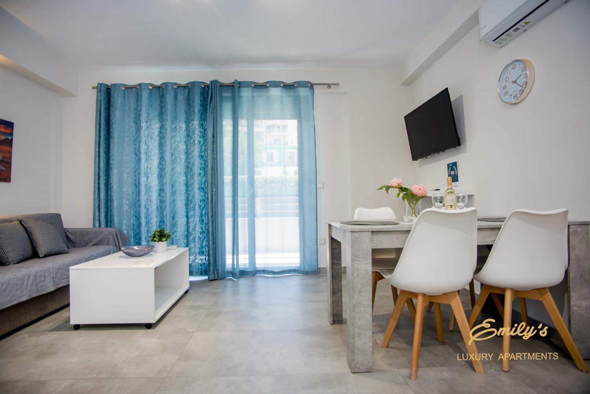 Emily'S Luxury Apartments Argostoli  Buitenkant foto