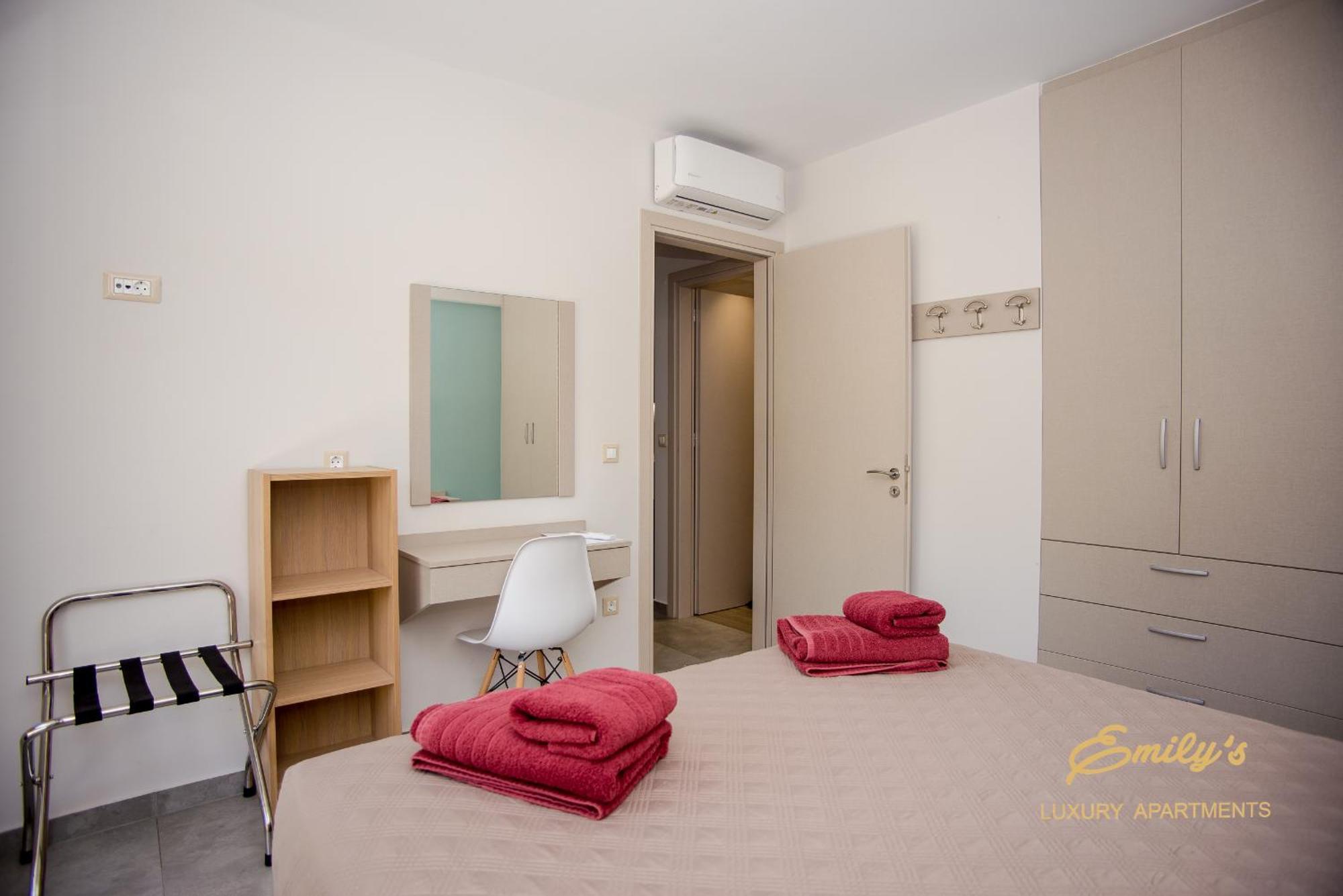Emily'S Luxury Apartments Argostoli  Buitenkant foto