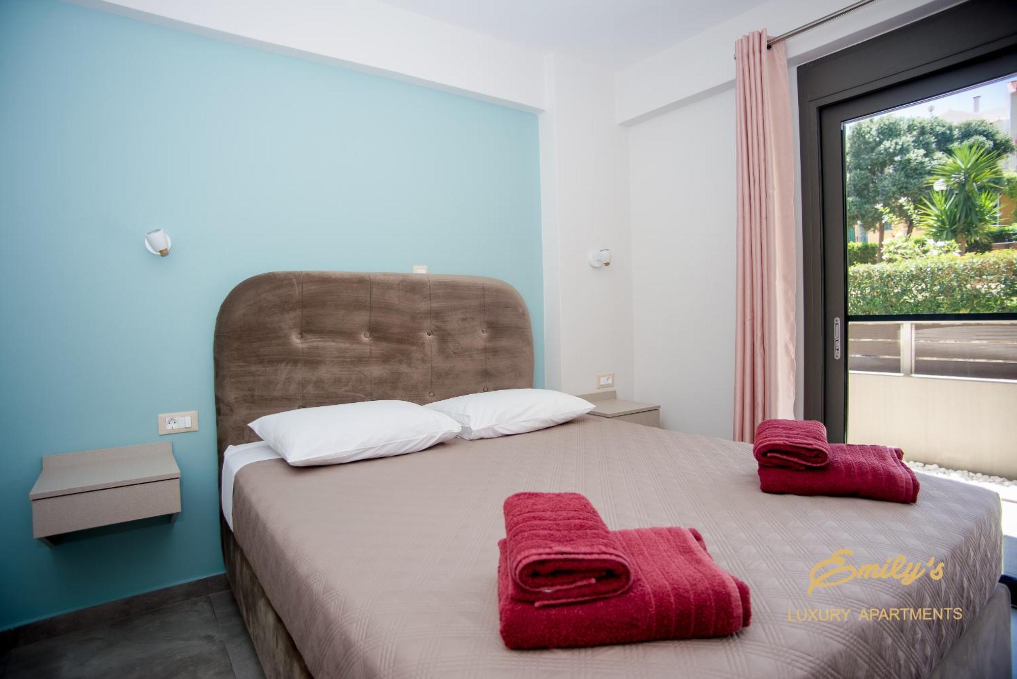 Emily'S Luxury Apartments Argostoli  Buitenkant foto