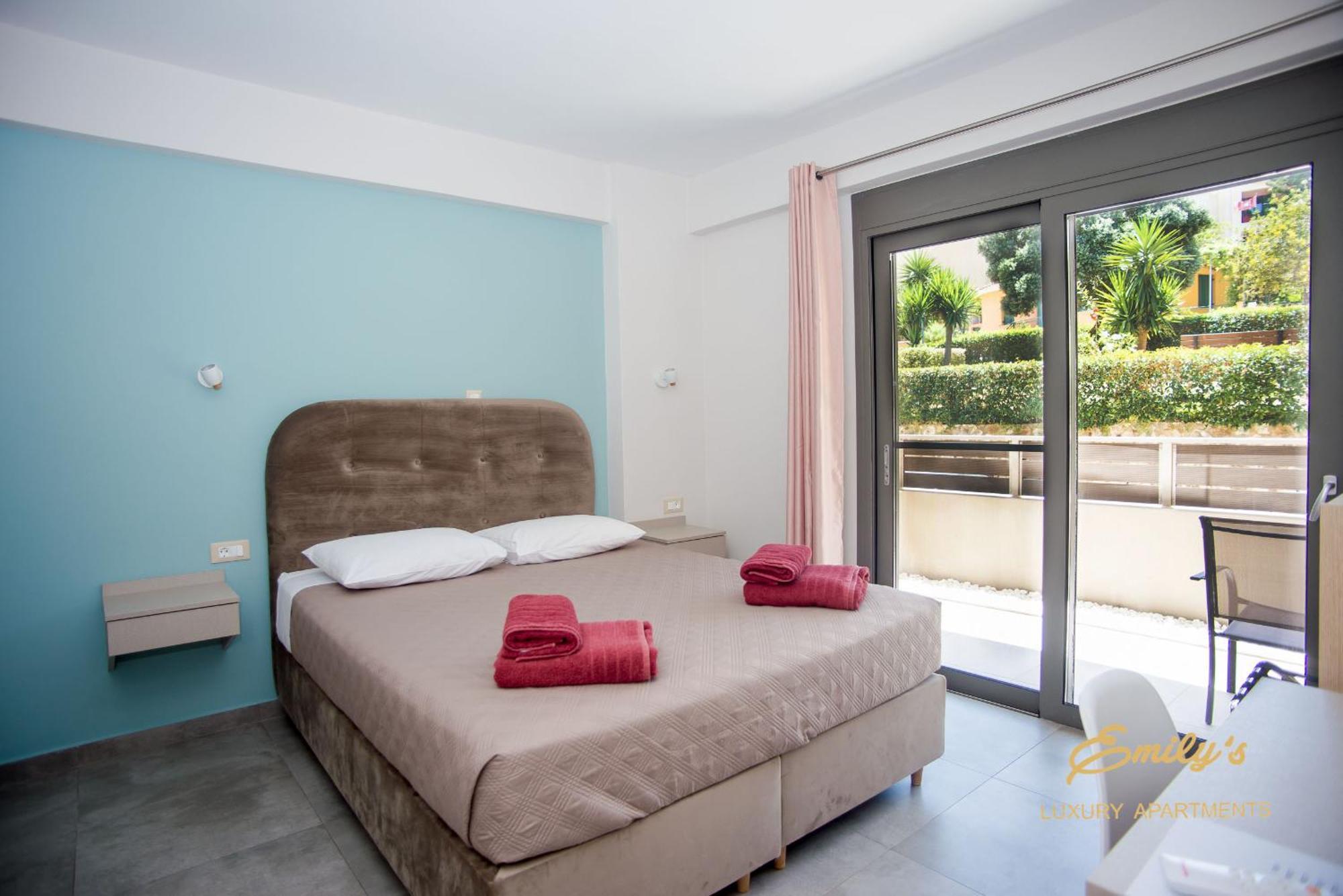 Emily'S Luxury Apartments Argostoli  Buitenkant foto