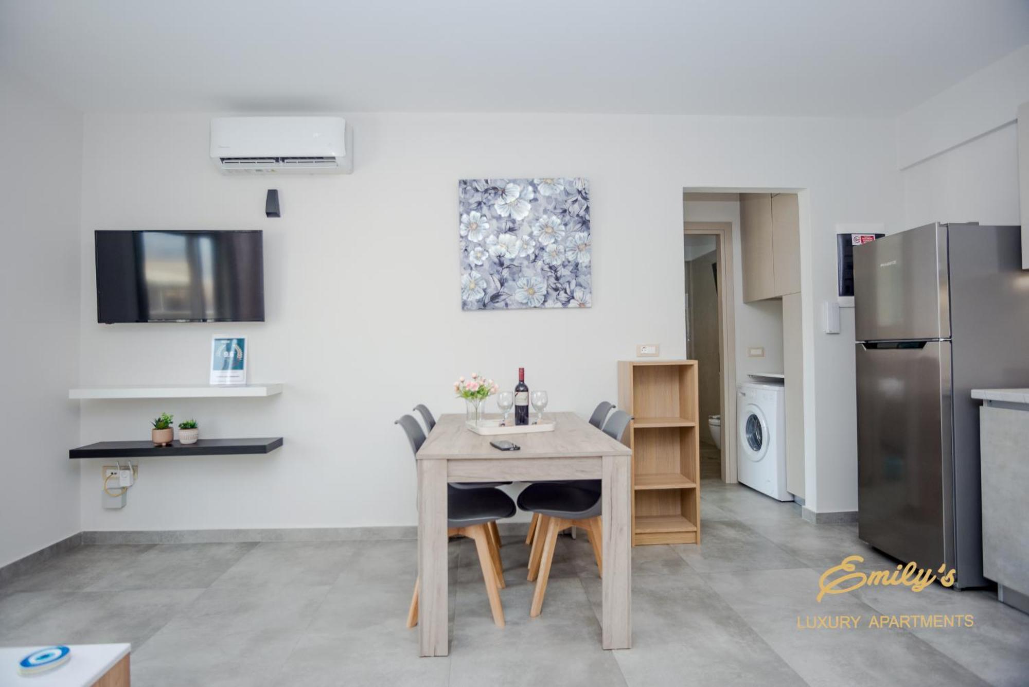 Emily'S Luxury Apartments Argostoli  Buitenkant foto