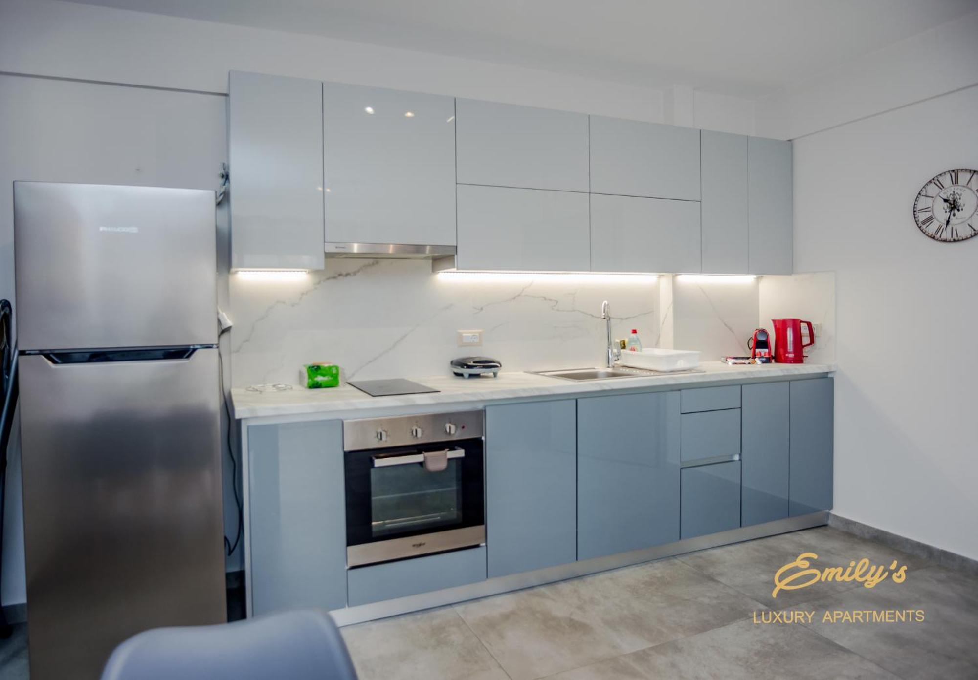 Emily'S Luxury Apartments Argostoli  Buitenkant foto